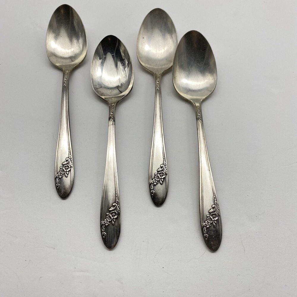 VTG 1946 Oneida Community Tudor Plate Queen Bess II Teaspoons 4 Set Silverplate